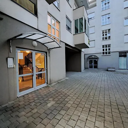 Nola-mostar Cityscape Retreat Mostar